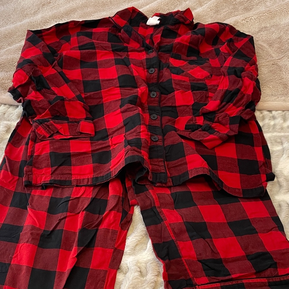 Wondershop Red and Black Plaid Sleepwear